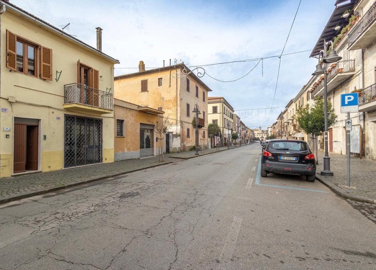 La Verde Rosa - Casa Vacanze A Due Passi Dal Lago Marta Exterior foto